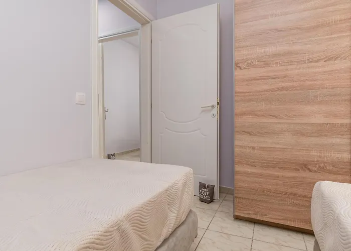 Apartamento Kourti *